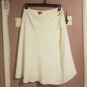 Classy flowing skirt